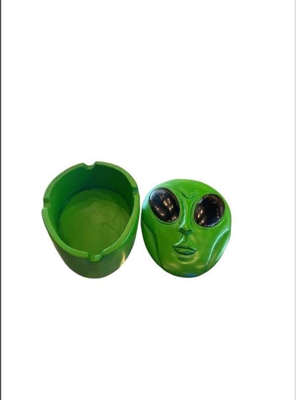 Cenicero de cerámica Green Alíen.